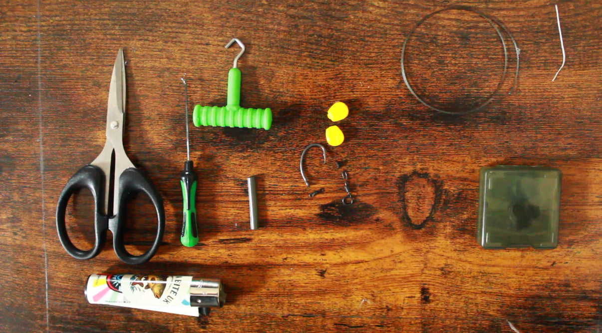 Load video: Click the Play button to Watch the Free Guide on How to Tie a Simple Ronnie/Spinner Rig!